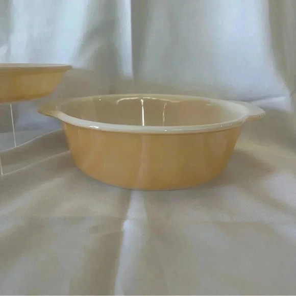 Fire King By Anchor Hocking 1 1/2 Qt. & 6in Bakeware Serving Dishes - Set of 2 - Picture 5 of 6